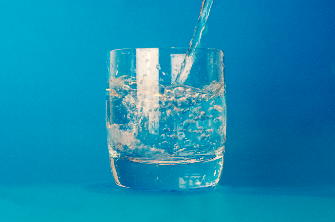 Sağlıklı Bir Hayat için Su İçme Alışkanlığı Kazanmak - HealthyCase